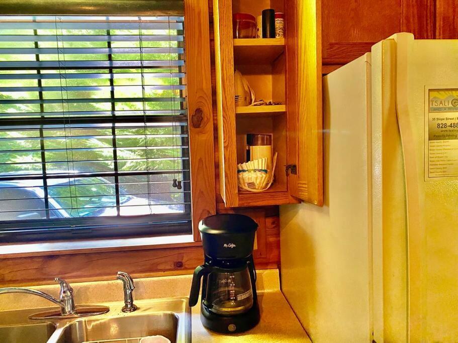 Good Life Cabin 2 Bryson City Eksteriør bilde